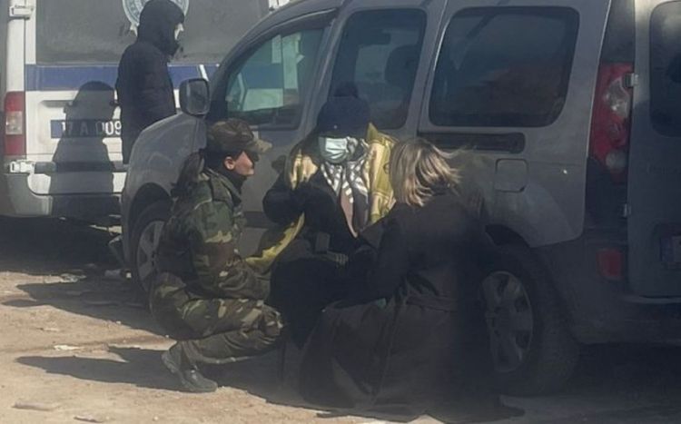 Azərbaycan psixoloqları Türkiyədə zəlzələdən zərərçəkənlərə xidmət göstərir<font color=red> - VİDEO</font>