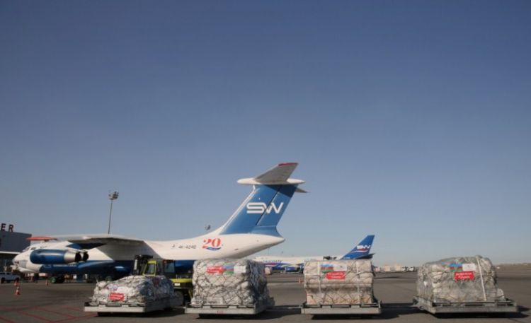 Mehriban Əliyevanın göstərişi ilə daha bir humanitar yardım təyyarəsi Türkiyəyə yola düşüb