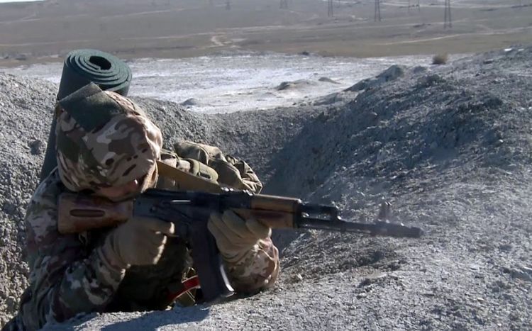 Müdafiə Nazirliyi həftəlik icmalını təqdim edib<font color=red> - VİDEO</font>