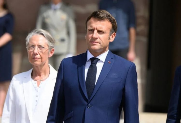 Sosial sorğu: Makronun reytinqi aşağı düşür