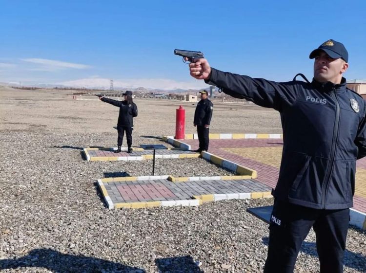 Naxçıvanda Daxili İşlər Nazirliyinin gənc əməkdaşları ilə təlim keçirilib<font color=red> - FOTOLAR</font>