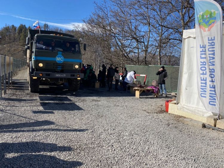 Laçın-Xankəndi yolu: Bu gün sülhməramlıların 35 avtomobili Laçına, 2-si isə Xankəndiyə gedib