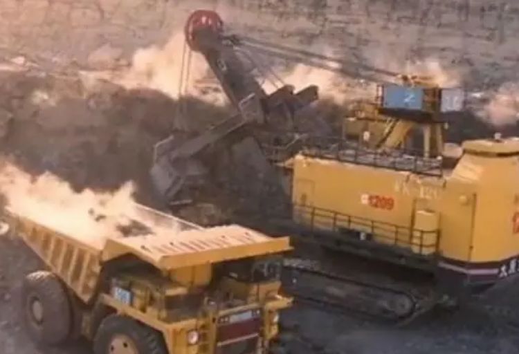 Çində çökən kömür mədənindən iki nəfərin meyiti çıxarılıb