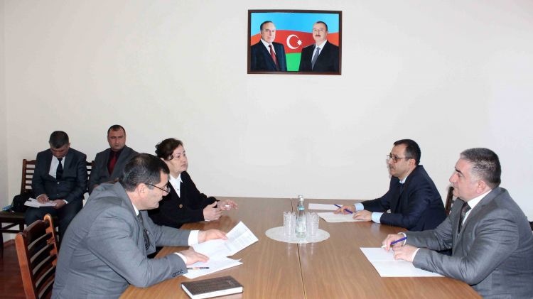 Xidmət rəisi və icra başçısı Şahbuzda vətəndaşların müraciətini dinləyib<font color=red> - FOTOLAR</font>