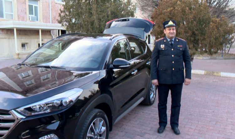 Nəqliyyat vasitələrinin şüşələrinə örtüklərin çəkilmə qaydalarında nələr dəyişib<font color=red> - VİDEO</font>