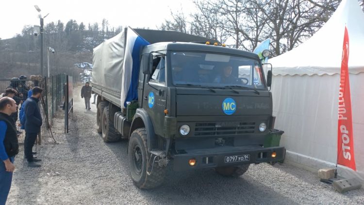 Sülhməramlıların növbəti avtomobil karvanı aksiya ərazisindən sərbəst keçib
