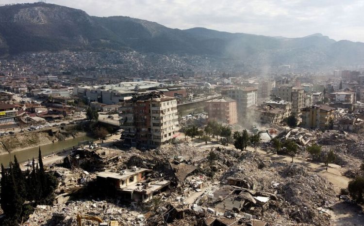 Pakistan Türkiyə və Suriyaya min ton humanitar yardım göndərib