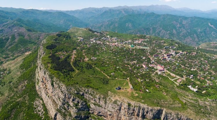 Şuşanın şəhərdaxili içməli və tullantı su şəbəkələrinin tamamilə yenidən qurulması nəzərdə tutulur