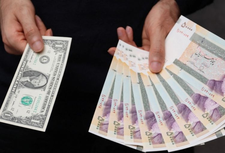 Dolların kursunun yüksəlməsinə iransayağı şərh