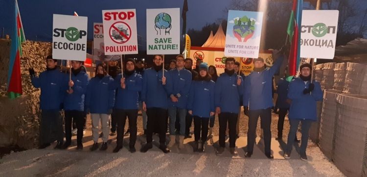 Laçın-Xankəndi yolu: Aksiya gecə saatlarında da ruh yüksəkliyi ilə davam edir