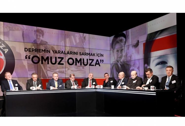 Türkiyədə “Çiyin-çiyinə” kampaniyasının ilk günündə 845,7 milyon lirə yardım toplanıb