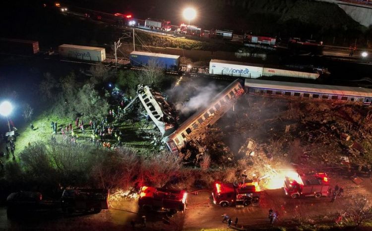 Yunanıstanda qatar qəzasında ölənlərin sayı 40-ı ötüb