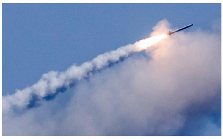 Rusiya ordusu Zaporojyeyə raket zərbələri endirib, 4 nəfər ölüb, 8-i yaralanıb 