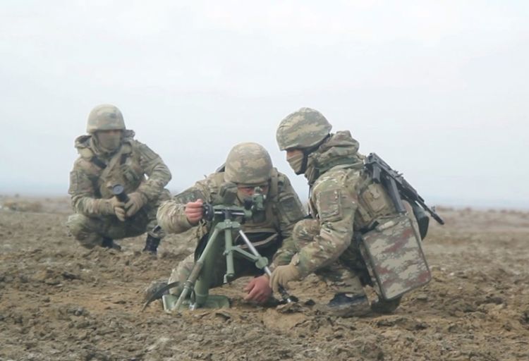 Minaatan bölmələri ilə döyüş hazırlığı məşğələləri keçirilib <font color=red> - VİDEO</font>