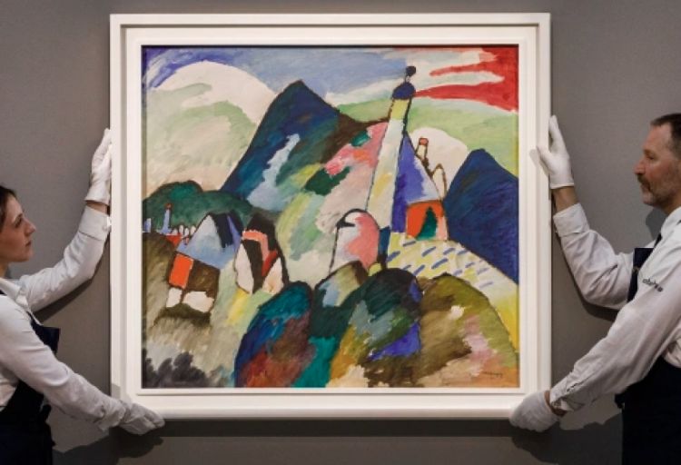 Rus avanqard rəssamın əsəri hərracda rekord qiymətə satılıb