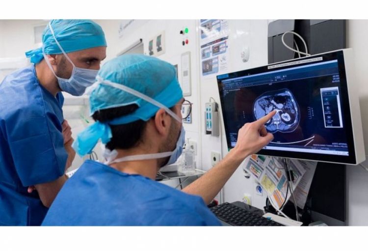 Alimlər post-COVID sindromu səbəbindən ürək xəstəliyi riskinin 2-3 dəfə artdığını açıqlayıblar