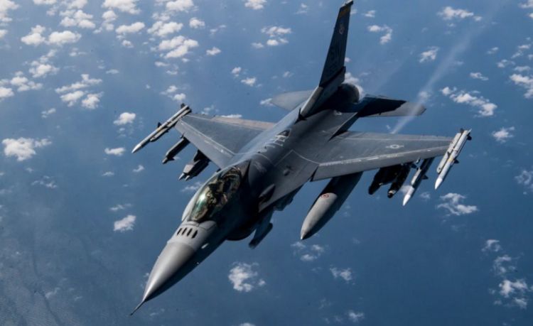 KİV: "Ukraynalı pilotlar “F-16” simulyatorunda təlim keçmək üçün ABŞ-yə gəlib"
