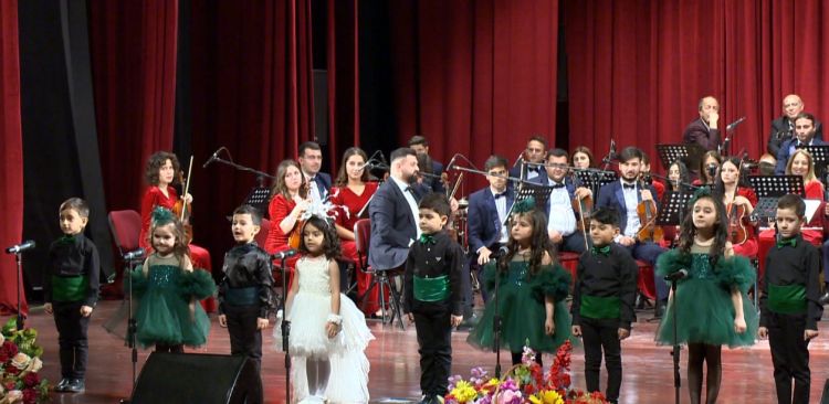 Naxçıvanda Beynəlxalq Qadınlar Günü qeyd edilib<font color=red> - VİDEO</font>