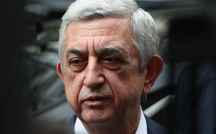 Serj Sarqsyan: “Ermənistan ordusu dərəyə yuvarlanıb”