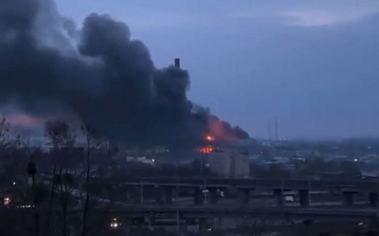 Rusiya ordusu kütləvi raket hücumuna başlayıb, Kiyevə ballistik raket atılıb