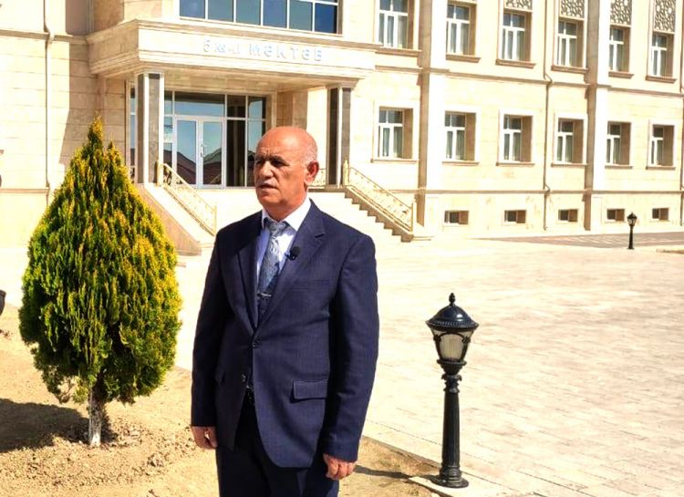 Naxçıvanda 11-ci sinif şagirdləri buraxılış imtahanı veriblər