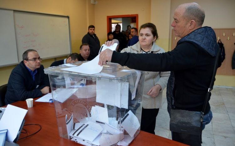 Türkiyədə seçkilərdə iştirak edə biləcək partiyaların siyahısı açıqlanıb