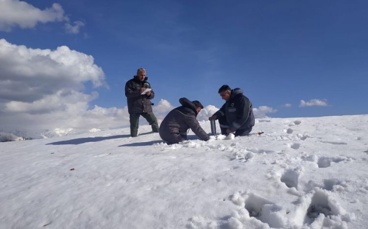 ETSN: "Ölkənin yüksək dağlıq ərazilərində qarölçmə işləri davam edir"