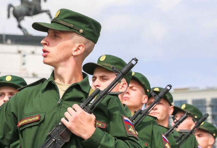 Rusiyada həqiqi hərbi xidmətə çağırışla bağlı dəyişikliklər təklif olunur