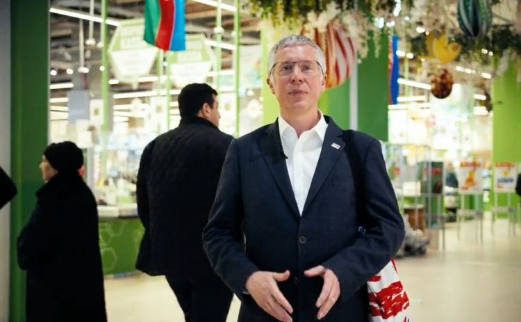 Britaniya səfiri ilaxır çərşənbə münasibətilə Azərbaycan xalqını təbrik edib<font color=red> - VİDEO</font>