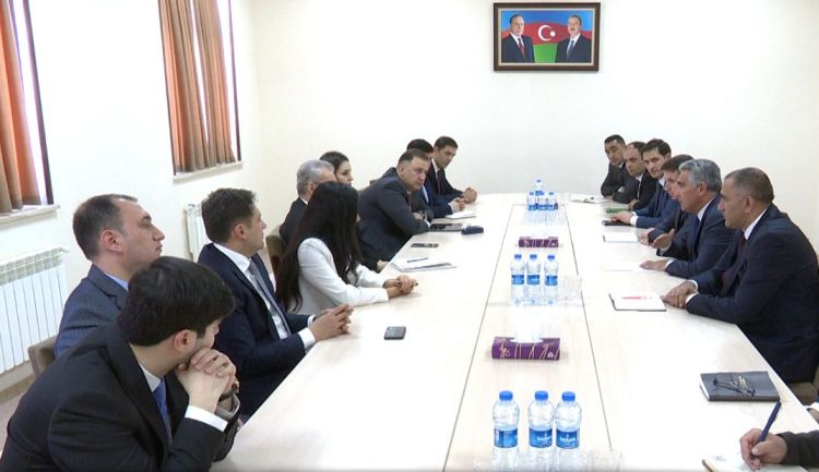 Elm və Təhsil Nazirliyinin nümayəndə heyəti Naxçıvanda təhsil müəssisələrinin fəaliyyəti ilə maraqlanıb <font color=red> - VİDEO</font>