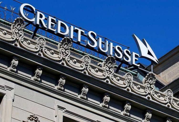 İsveçrənin iki böyük bankı birləşib