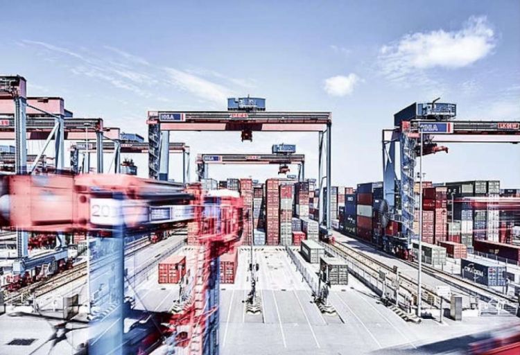 İqlimlə bağlı limanlarda işin dayanması hər il 67 milyard dollar iqtisadi itki ilə nəticələnir