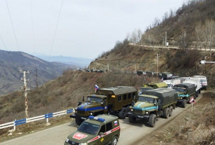 Sülhməramlıların avtomobil karvanı aksiya ərazisindən keçib