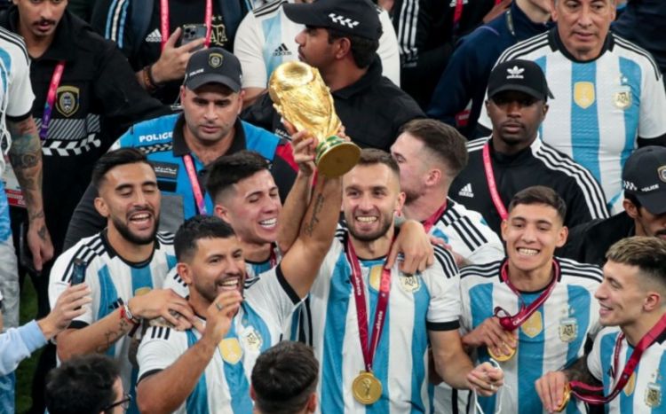 FIFA reytinqi: Argentina Braziliyanı qabaqlayaraq ilk pilləyə yüksələcək