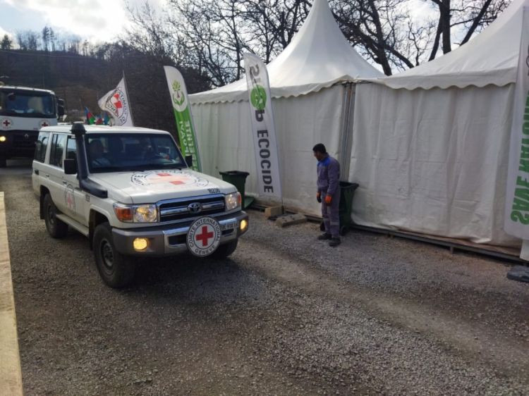 Ekoaksiya: BQXK-nın səkkiz avtomobili Xankəndiyə geri dönüb