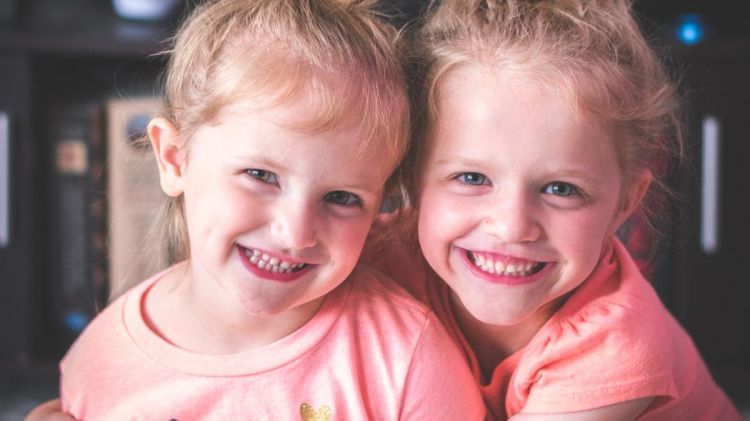 Bu gün Ümumdünya Gülüş Günüdür