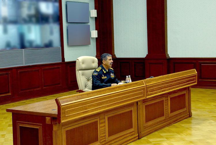 Müdafiə naziri: Ordumuzun son əməliyyatlarda qazandığı uğurlar Ali Baş Komandan tərəfindən yüksək qiymətləndirilib