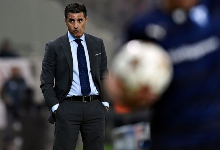 "Olimpiakos" klubunun baş məşqçisi klubdan ayrılıb