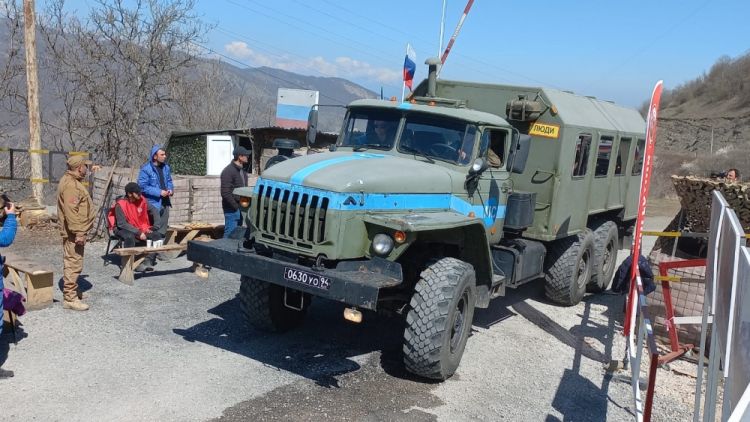 Erməni ailələri ekoaksiya ərazisindən maneəsiz keçib