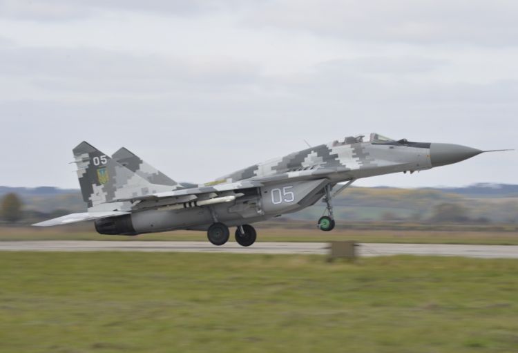 Ukrayna “Su-27” və “Miq-29”dan ibarət 5 qırıcı briqadası yaradıb