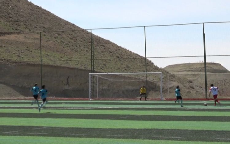 Naxçıvanda AFFA-nın uşaq futbol liqalarına start verilib<font color=red> - VİDEO</font>