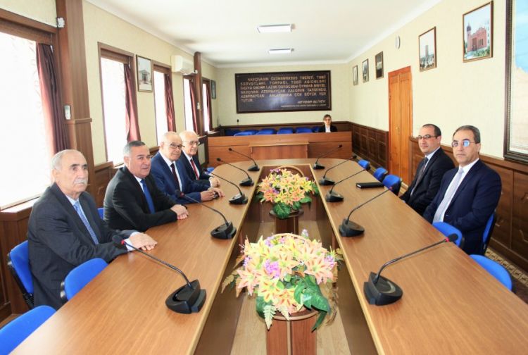 Türkiyənin Naxçıvandakı baş konsulu AMEA-nın Naxçıvan Bölməsində olub<font color=red> - FOTOLAR</font>