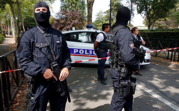 Fransada 14 yaşlı yeniyetmə terror aktları hazırlamaqda şübhəli bilinərək saxlanılıb