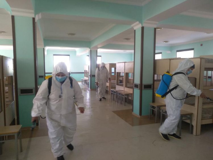 Cəzaçəkmə müəssisələrində dezinfeksiya işləri aparılıb<font color=red> - FOTOLAR</font>