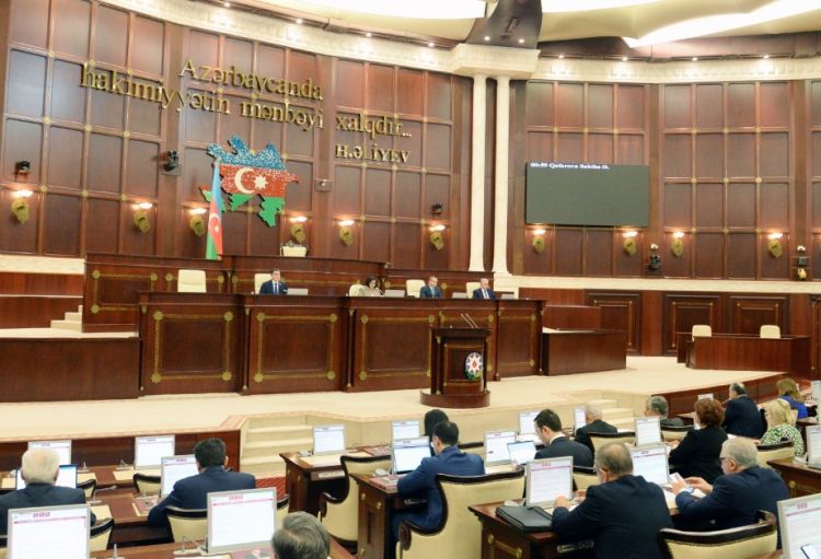 Elektroenergetika, Qaz və Su təchizatı ilə bağlı qanunlarda dəyişikliklər olunur