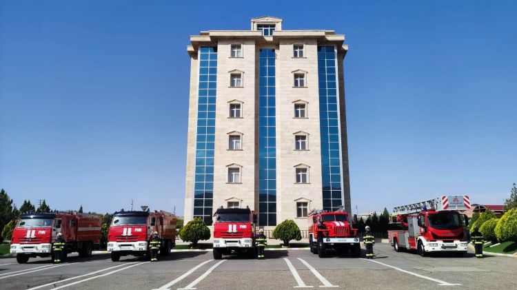 Naxçıvan FHN-ə 5 yeni müasir yanğınsöndürən avtomobili verilib<font color=red> - VİDEO</font>