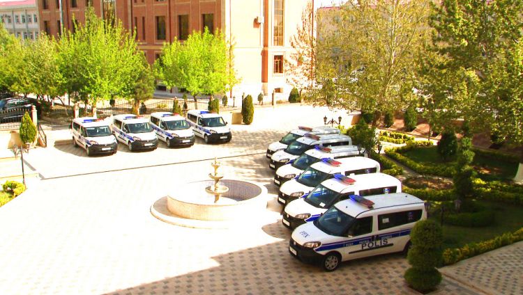 Naxçıvan Daxili İşlər Nazirliyinə 10 yeni xidməti avtomobil təqdim olunub<font color=red> - VİDEO</font>