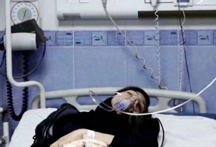 İranda məktəblilərin zəhərlənməsi valideynlərlə polis arasında qarşıdurmaya səbəb olub