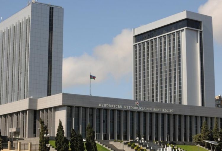 Milli Məclisdə 11 məsələ müzakirə olunur