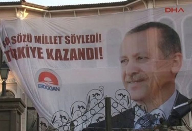 Türkiyə əhalisinin yarıdan çoxu seçkilərdə Ərdoğanın qələbəsinə inanır